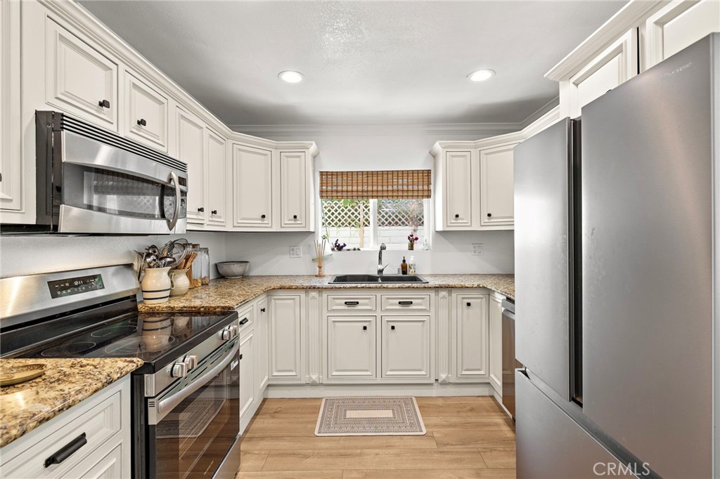 2383 Via Mariposa W C, Laguna Woods CA 92637 - photo 4