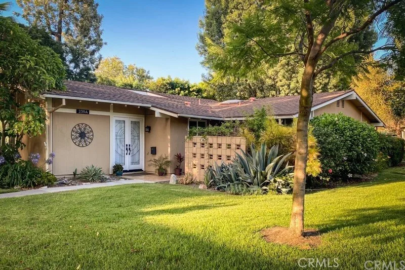 239 Calle Aragon A, Laguna Woods