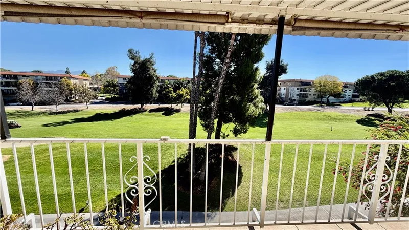 2390 Via Mariposa W 3C, Laguna Woods, CA 92637