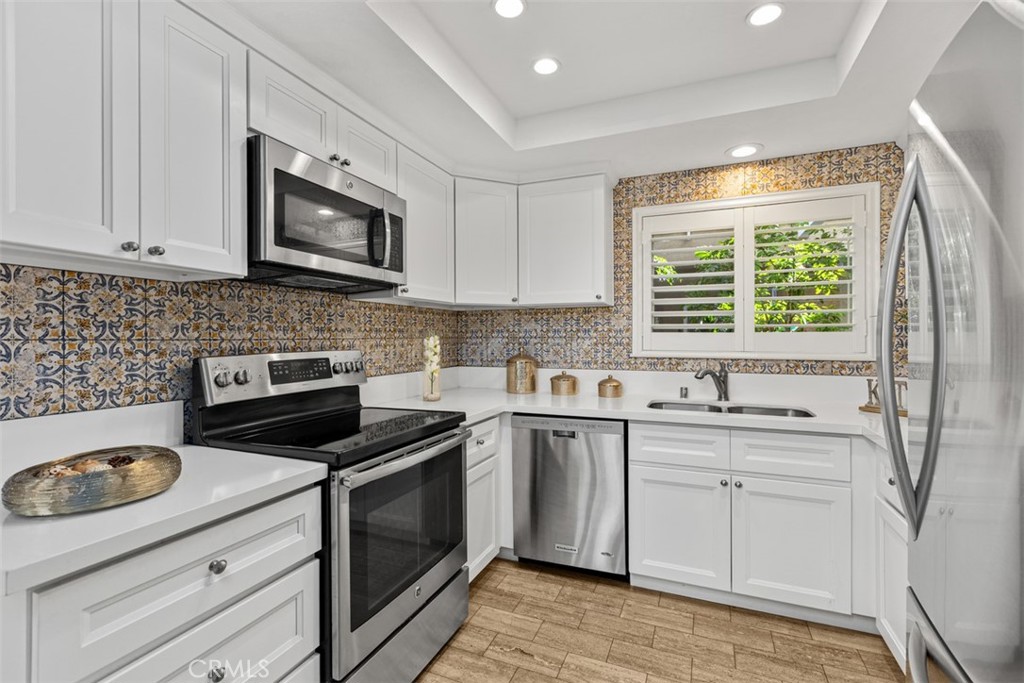 2390 Via Mariposa W 1H, Laguna Woods CA 92637 - photo 15