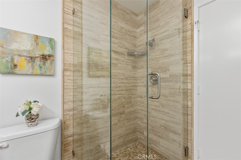 Guest Shower - 2390 Via Mariposa W 1H, Laguna Woods CA 92637 - photo 24