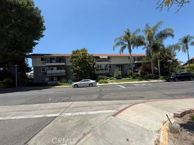 2393 #1F Via Mariposa W, Laguna Woods, CA 92637