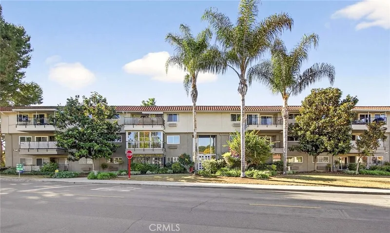 2393 W Via Mariposa 2B, Laguna Woods, CA 92637