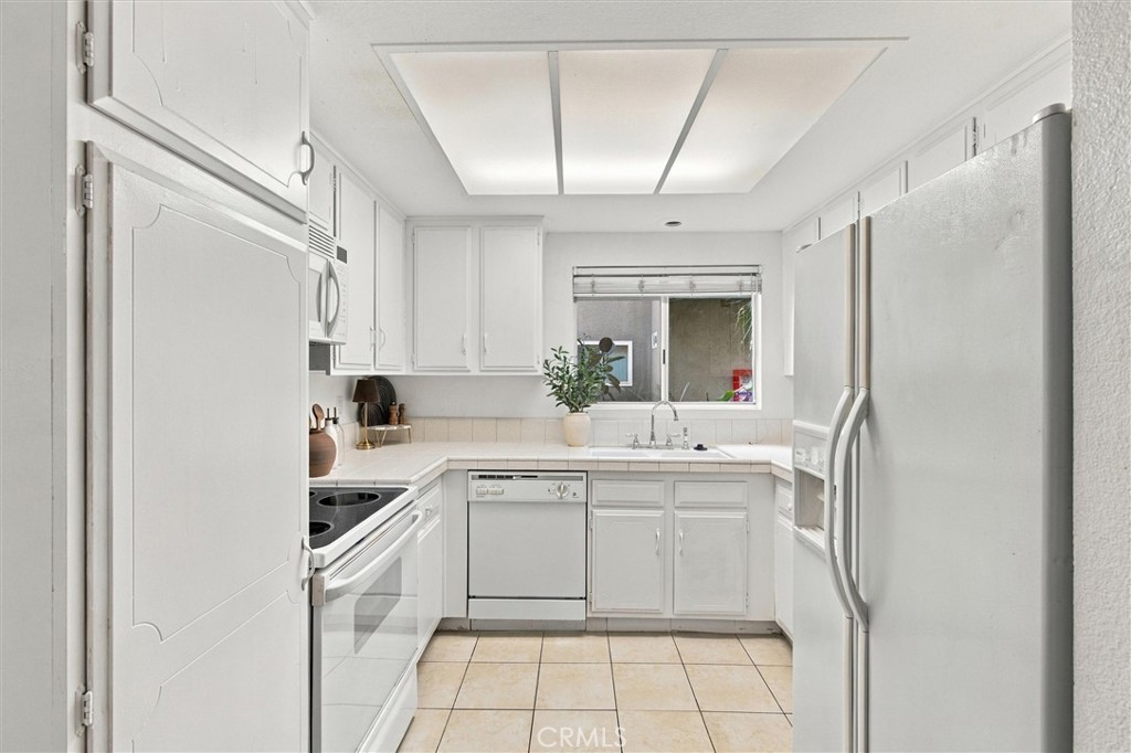 2399 1F Via Mariposa W, Laguna Woods CA 92637 - photo 10