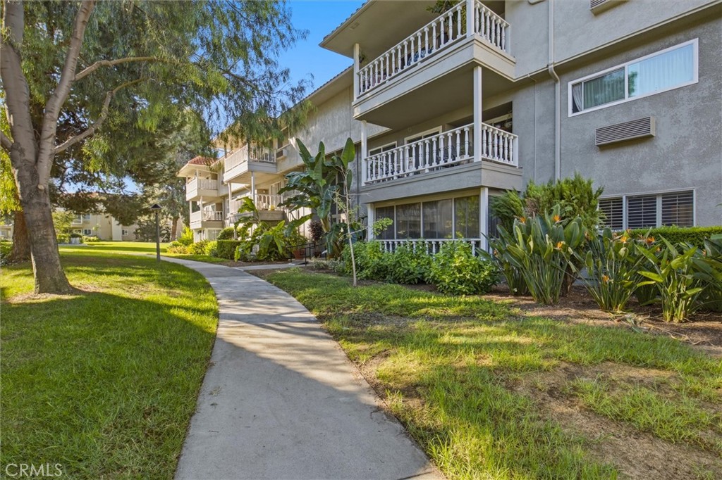 2399 1F Via Mariposa W, Laguna Woods CA 92637 - photo 27