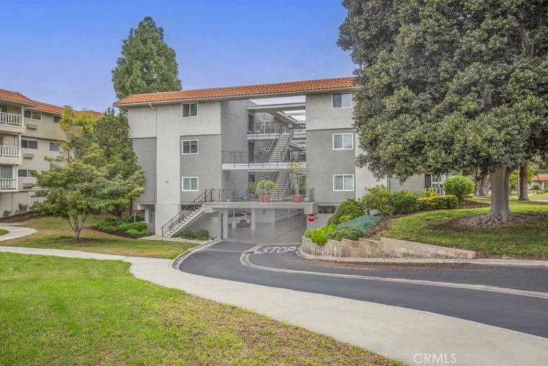 2402 Via Mariposa W 1C, Laguna Woods, CA 92637