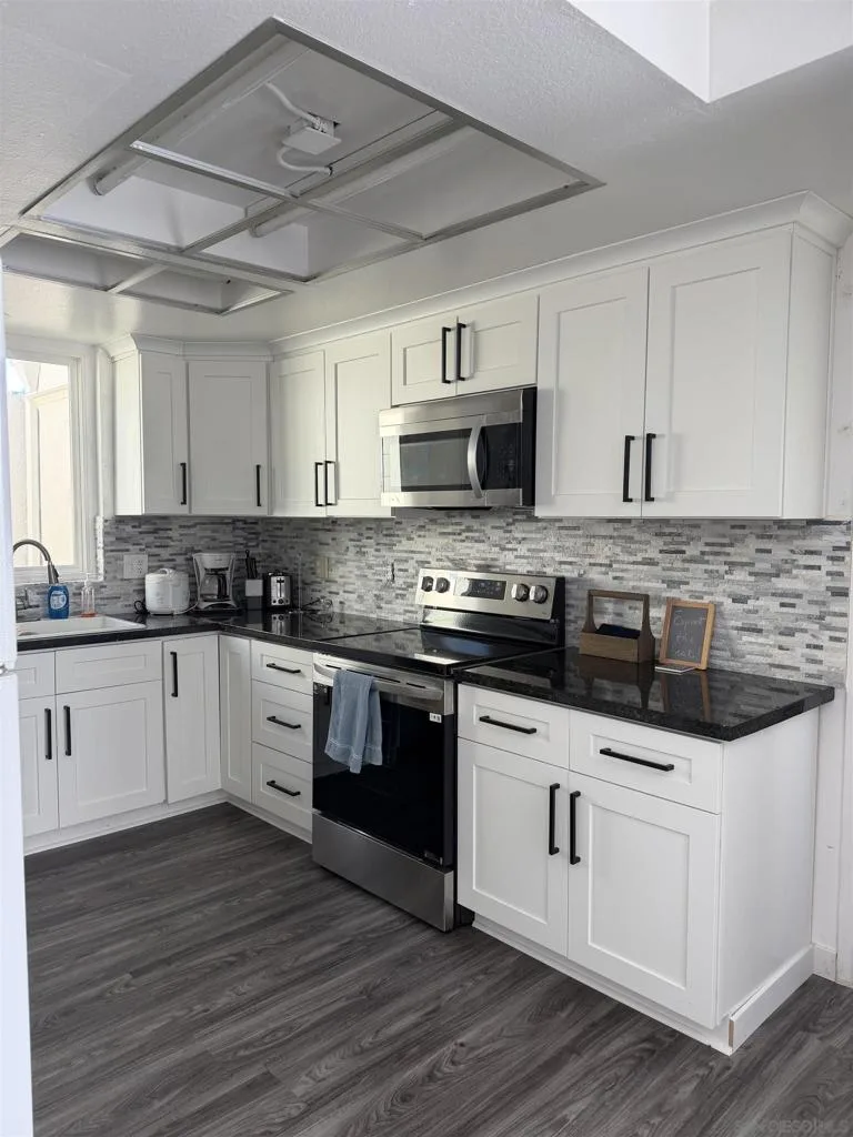 243 Calle Aragon G, Laguna Woods