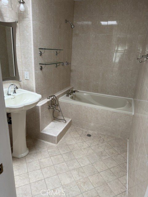 Bath - 3062 Via Serena S D, Laguna Woods CA 92637 - photo 12