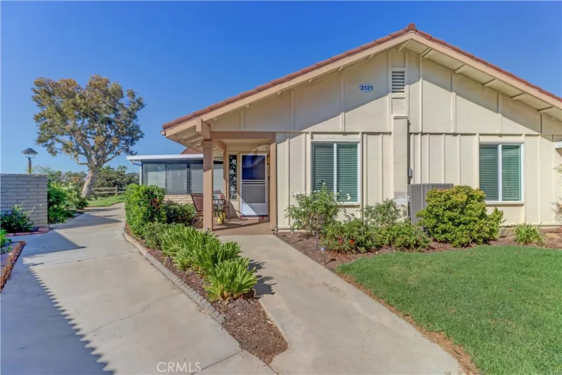 3121 Via Serena N D, Laguna Woods, CA 92637