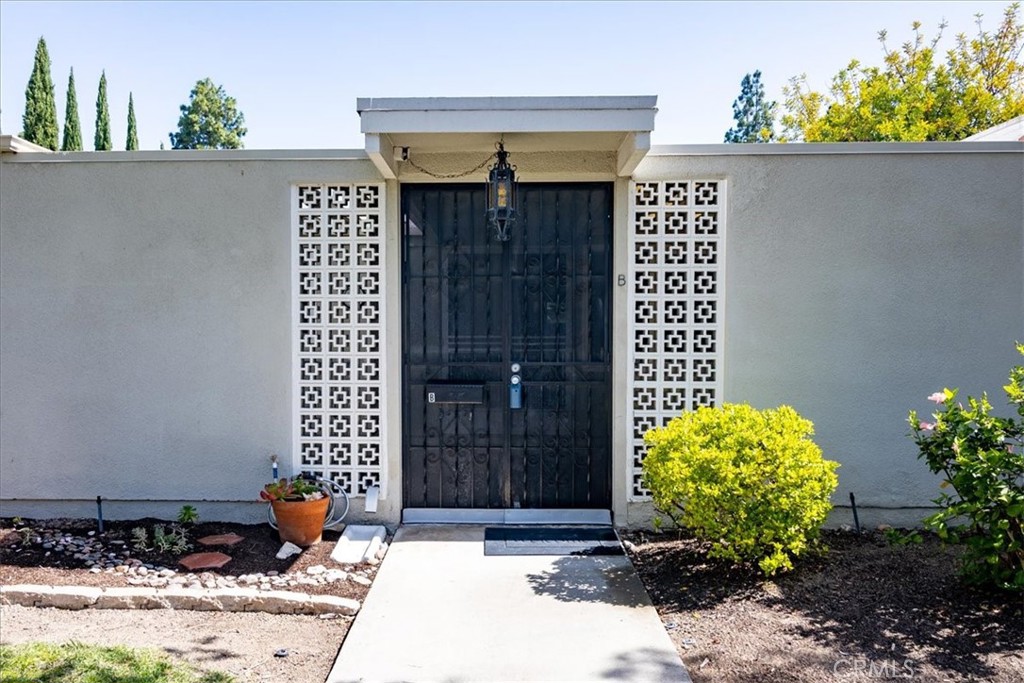 320 AVENIDA CARMEL B, Laguna Woods CA 92653 - photo 1