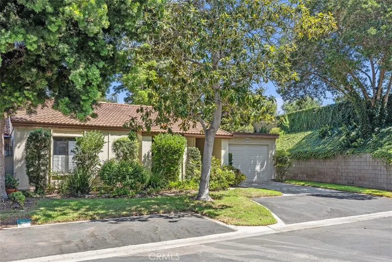 3205 Via Buena Vista D, Laguna Woods, CA 92637