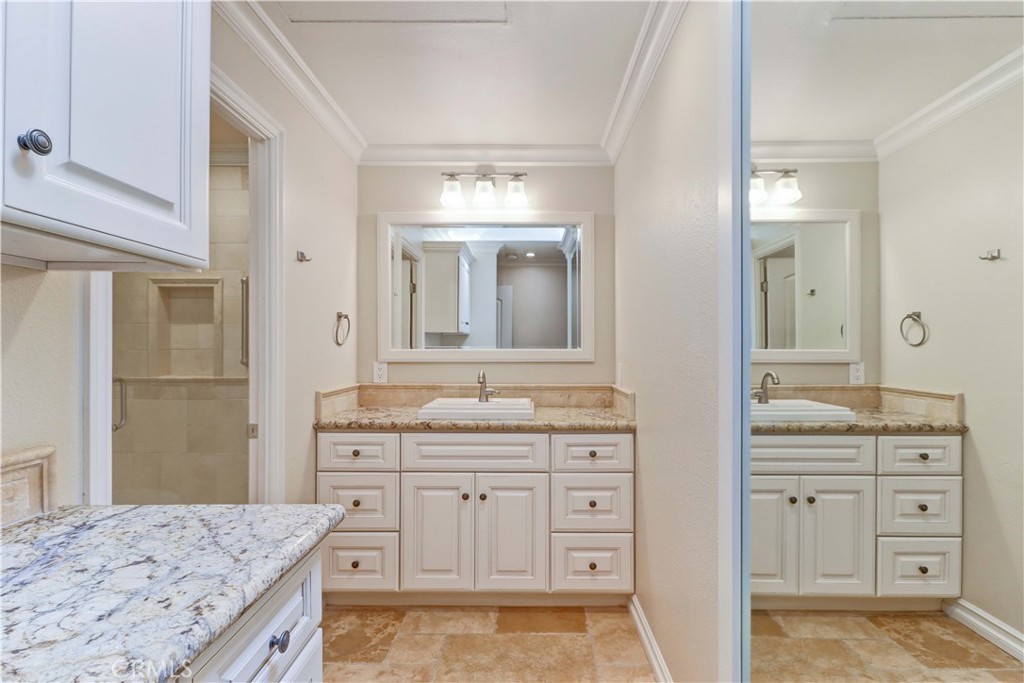 3215 Via Carrizo D, Laguna Woods CA 92637 - photo 19