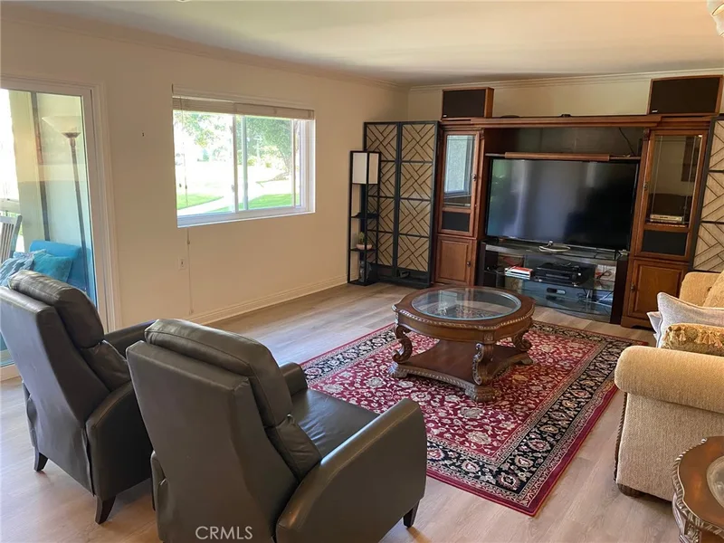 3243 San Amadeo 1H, Laguna Woods, CA 92637