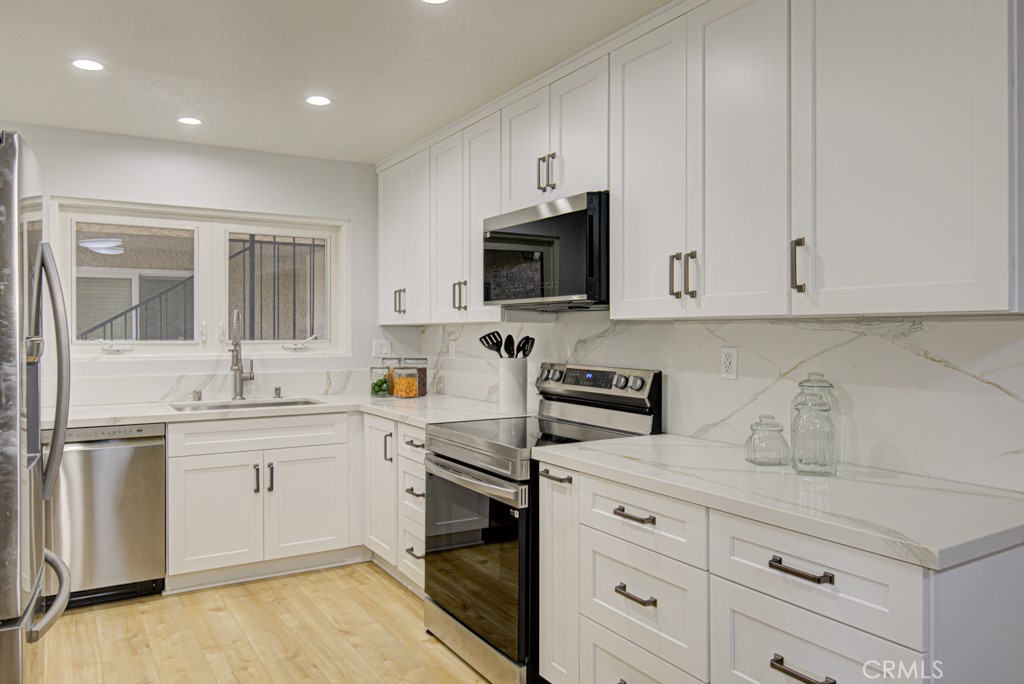 Property is unfurnished - furniture is for staging purposes only. - 3280 San Amadeo S A, Laguna Woods CA 92637 - photo 12