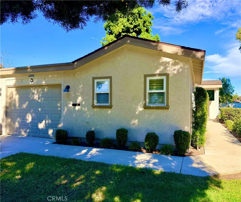 3295 San Amadeo D, Laguna Woods, CA 92637