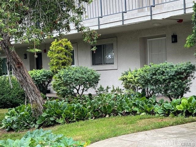 No Steps to enter unit - 3337 Punta Alta 1B, Laguna Woods CA 92637 - photo 1