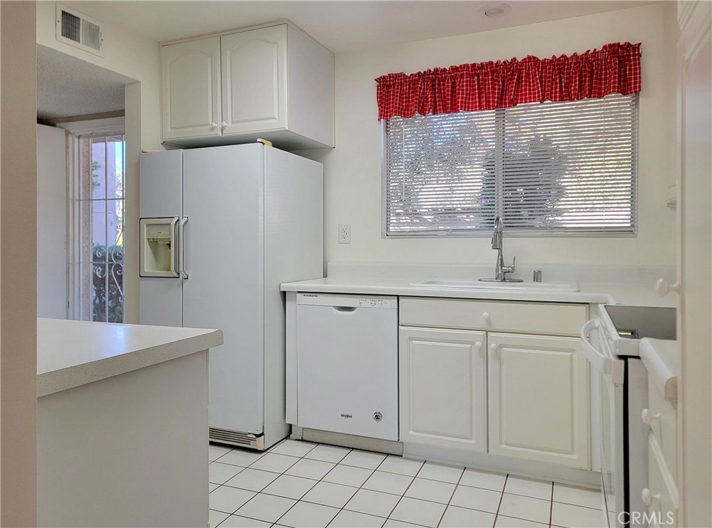 3337 Punta Alta 1C, Laguna Woods CA 92637 - photo 7