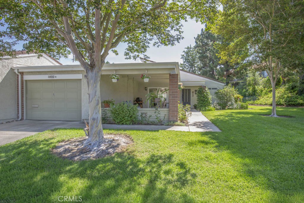 Great Location next to a large grass area! - 3402 Punta Alta B, Laguna Woods CA 92637 - photo 1