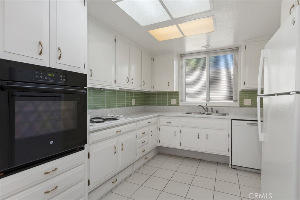 341 Avenida Sevilla D, Laguna Woods CA 92637 - photo 12
