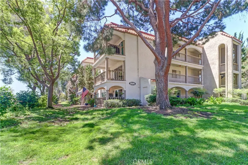 3500 Bahia Blanca W 3B, Laguna Woods