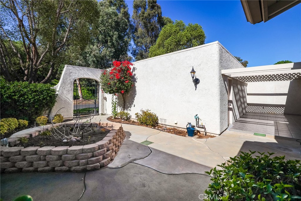 3516 Bahia Blanca W B, Laguna Woods CA 92637 - photo 3
