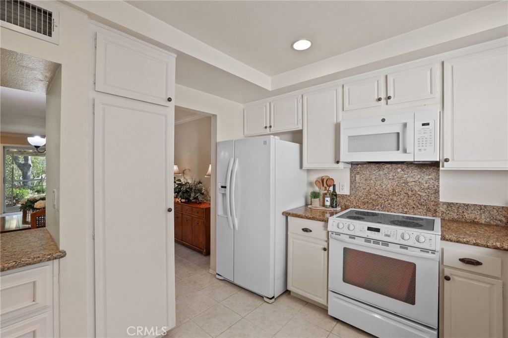 3516 Bahia Blanca W B, Laguna Woods CA 92637 - photo 15