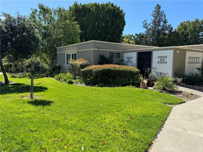 352 Avenida Sevilla C, Laguna Woods