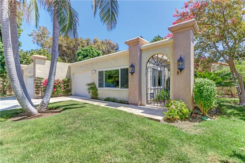 3524 Bahia Blanca W B, Laguna Woods
