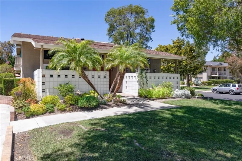 356 Avenida Castilla B, Laguna Woods