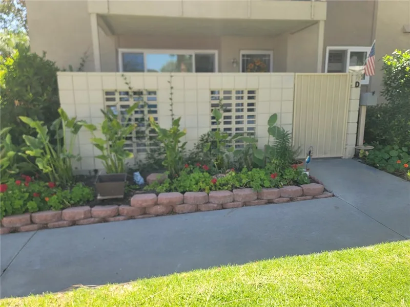 378 AVENIDA CASTILLA D, Laguna Woods, CA 92637