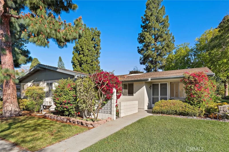 384 Avenida Castilla A, Laguna Woods, CA 92637