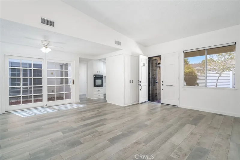 388 Avenida Castilla B, Laguna Woods