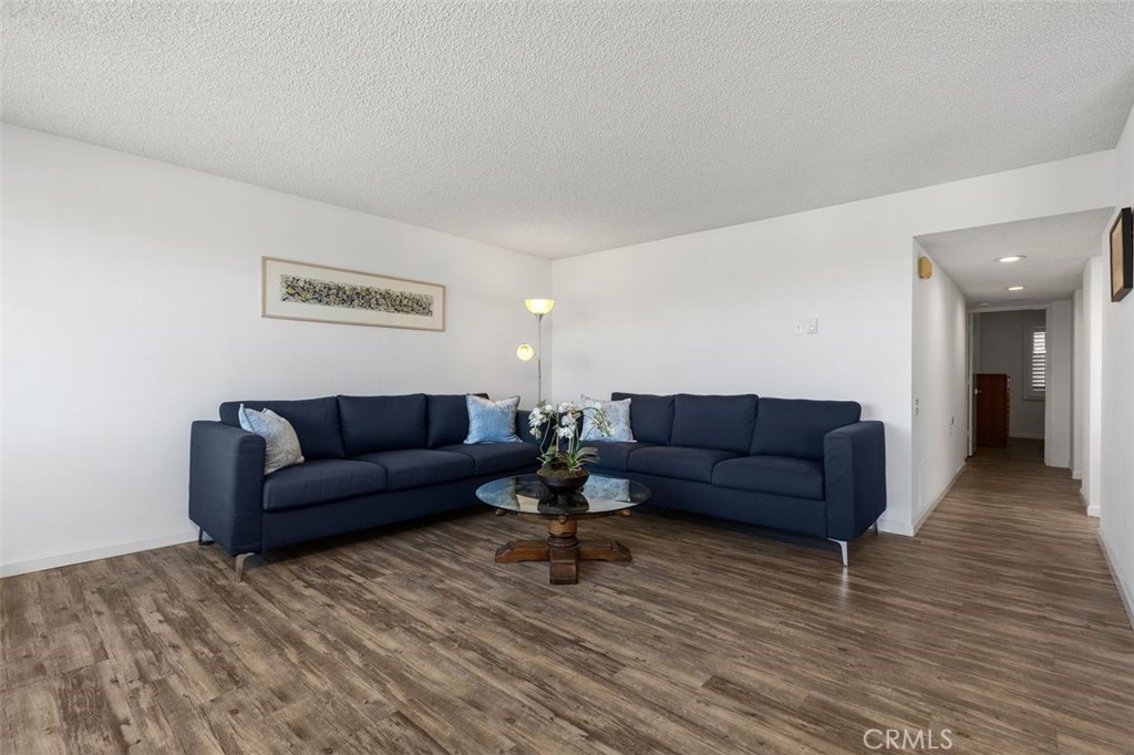 Lovely living area. - 4013 Calle Sonora Oeste Unit 2E, Laguna Woods CA 92637 - photo 6