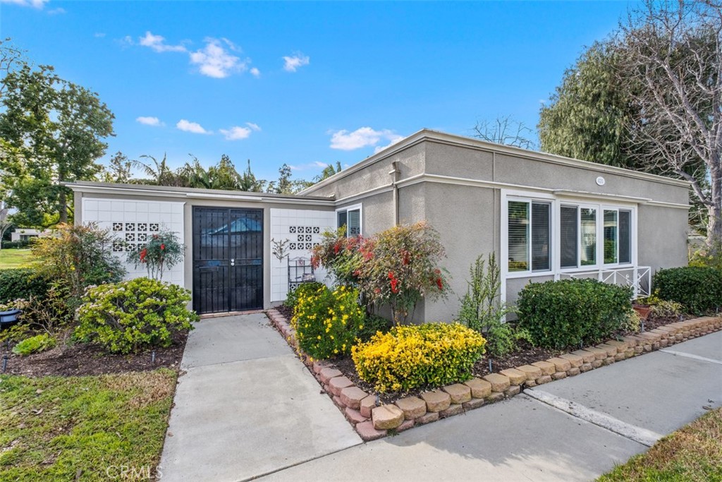 Welcome - 420 Ave Castilla B, Laguna Woods CA 92637 - photo 1