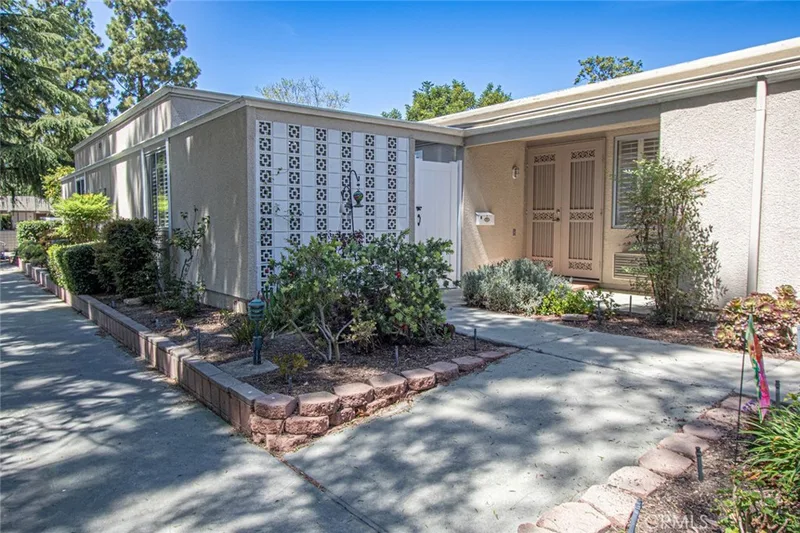 422 Avenida Castilla C, Laguna Woods, CA 92637