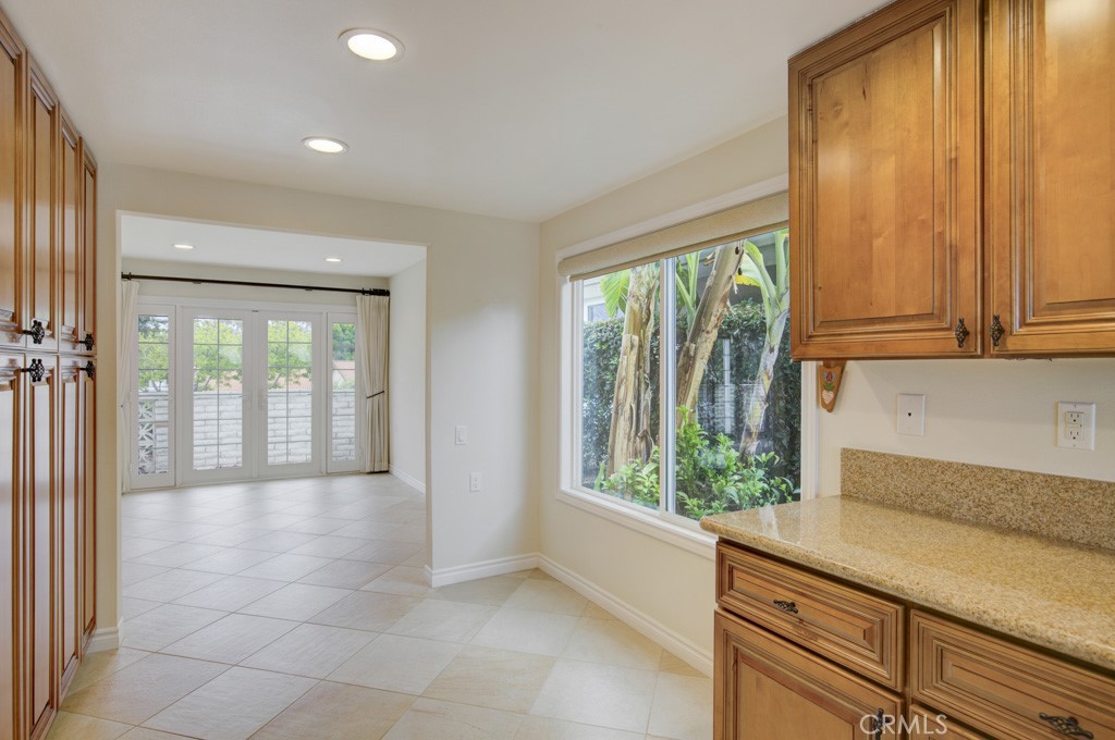 Breakfast nook in the kitchen. - 5016 Jardin, Laguna Woods CA 92637 - photo 18