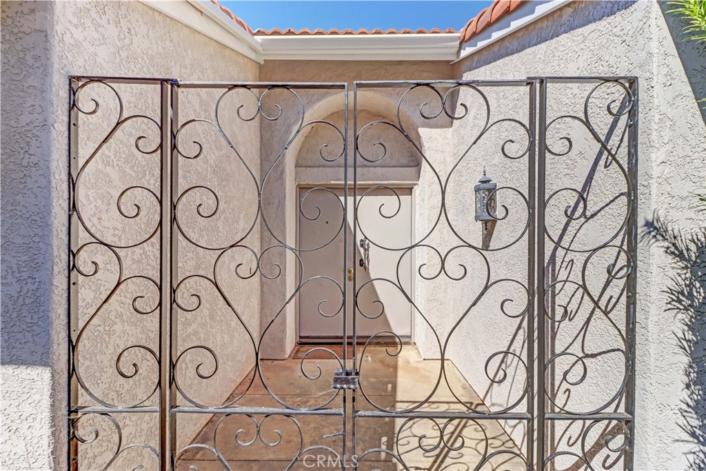 5144 Miembro, Laguna Woods CA 92637 - photo 3