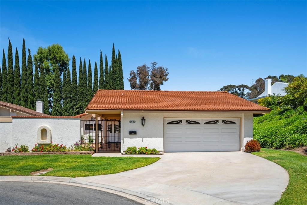 5149 Miembro, Laguna Woods CA 92637 - photo 1