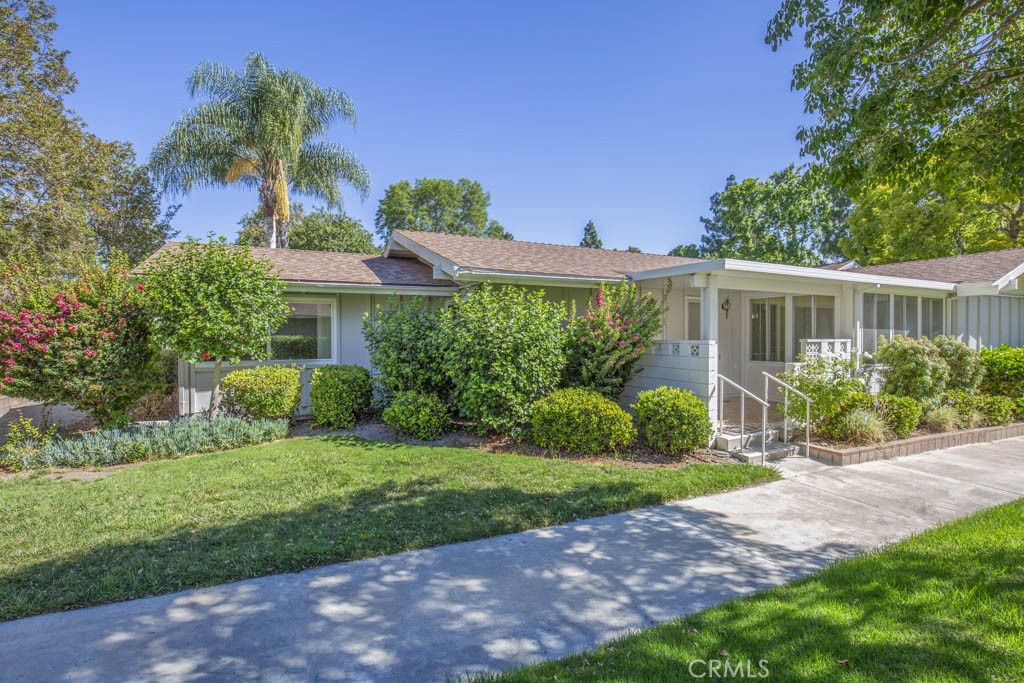 Welcome to 516-C Calle Aragon - a single-level, end-unit, two-bedroom, one-and-a-half bath SAN SEBASTIAN residence in th - 516 Calle Aragon C, Laguna Woods CA 92637 - photo 1