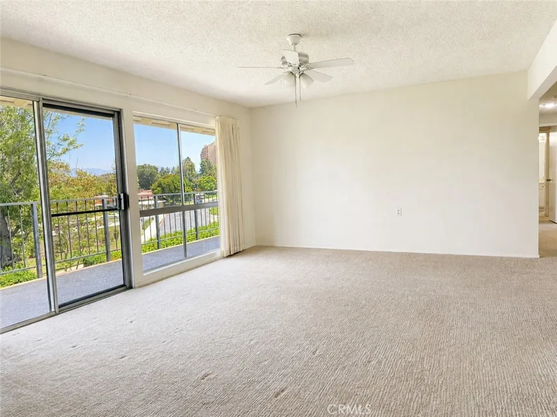 5348 Algarrobo O, Laguna Woods, CA 92637