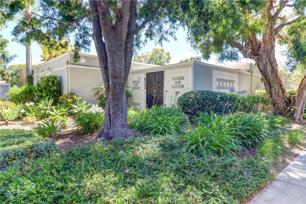 537 VIA ESTRADA C, Laguna Woods CA 92637 - photo 1
