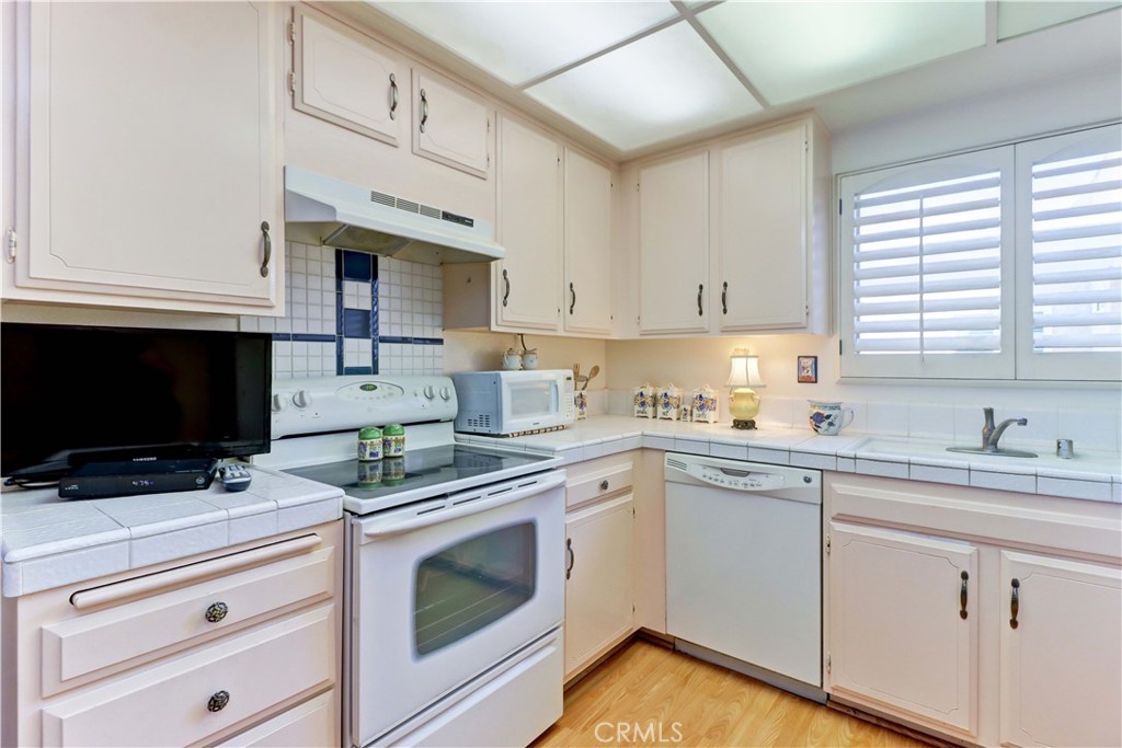 5371 Punta Alta 3F, Laguna Woods CA 92637 - photo 12