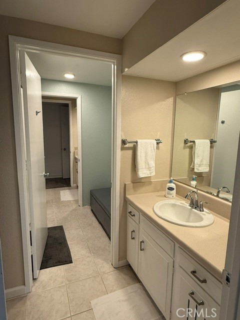 Bath - 542 Via Estrada B, Laguna Woods CA 92637 - photo 9