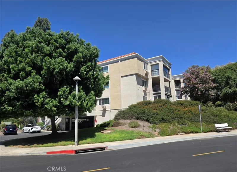 5499 Paseo Del Lago W 2H, Laguna Woods