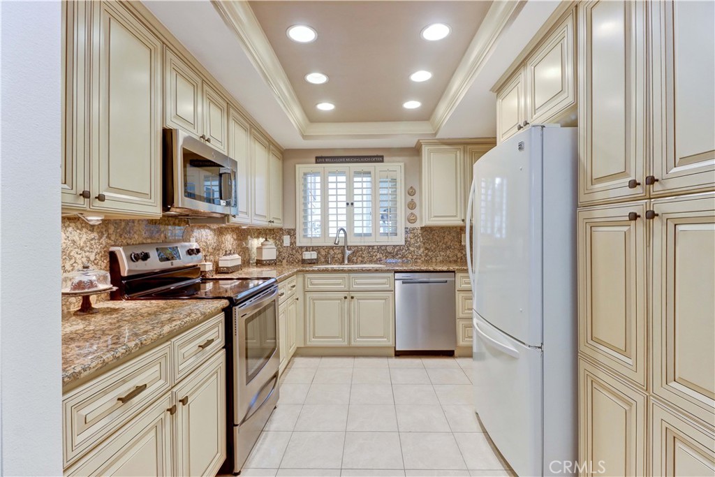 5506 Paseo Del Lago A, Laguna Woods CA 92637 - photo 4