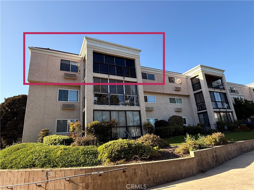 Top left corner, facing golf course - 5511 Paseo del lago W 3F, Laguna Woods CA 92637 - photo 1