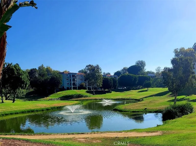 5515 W Paseo Del Lago W 2A, Laguna Woods, CA 92637
