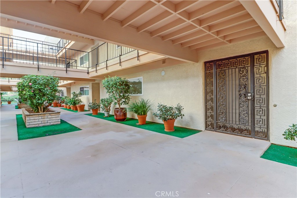 5519 Paseo Del Lago 1G, Laguna Woods CA 92637 - photo 1