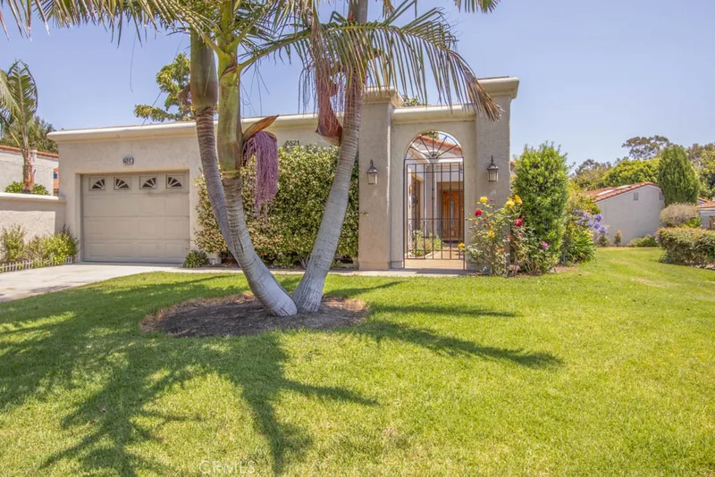 5521 Via La Mesa C, Laguna Woods, CA 92637