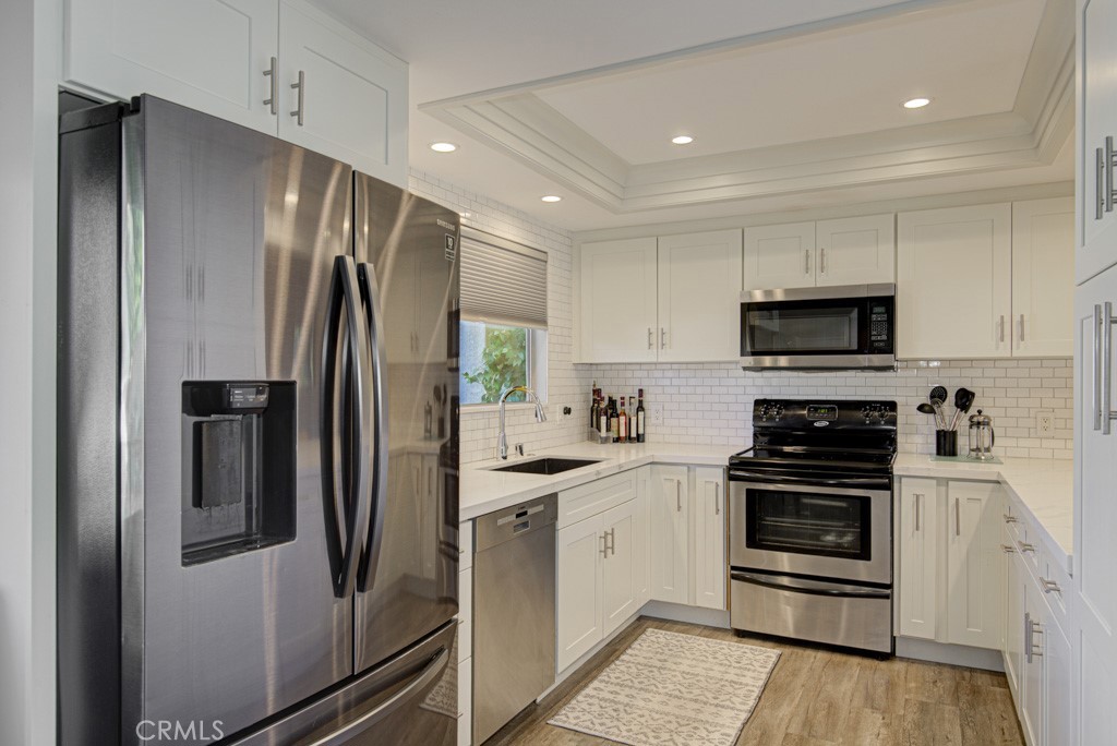 Kitchen is light and bright - 5531 Via La Mesa O, Laguna Woods CA 92637 - photo 7